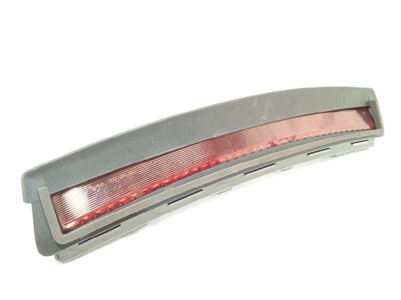 Recambio de luz central de freno para tesla model 3 rwd referencia OEM IAM 161520200A  