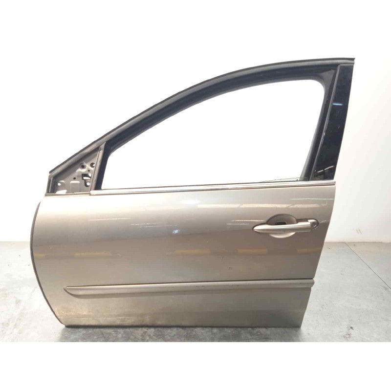 Recambio de puerta delantera izquierda para renault laguna grandtour iii dynamique referencia OEM IAM 801010025R  801010037R