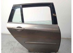 Recambio de puerta trasera derecha para renault laguna grandtour iii dynamique referencia OEM IAM 821000023R  821000033R