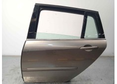 Recambio de puerta trasera izquierda para renault laguna grandtour iii dynamique referencia OEM IAM 821010024R  821000033R