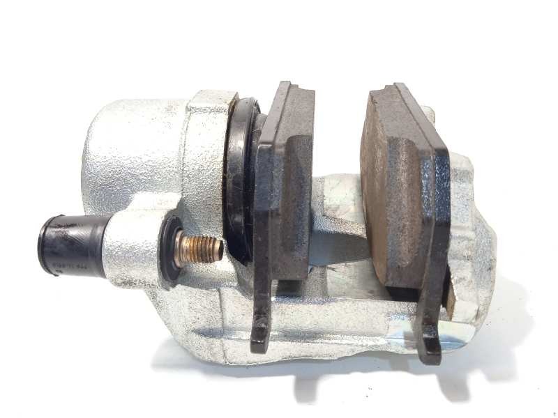 Recambio de pinza freno delantera derecha para seat arona xcellence referencia OEM IAM 2Q0615124A  
