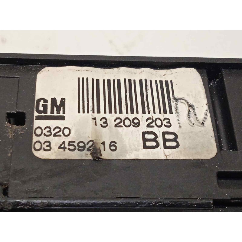 Recambio de mando elevalunas delantero izquierdo para opel zafira b 1.9 cdti referencia OEM IAM 13209203  