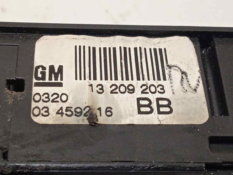 Recambio de mando elevalunas delantero izquierdo para opel zafira b 1.9 cdti referencia OEM IAM 13209203  