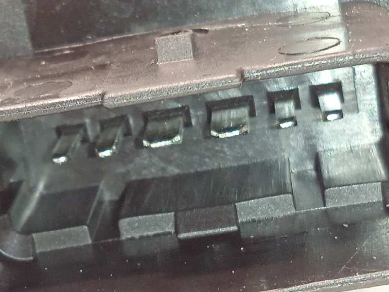 Recambio de elevalunas delantero derecho para peugeot boxer camión 2.0 blue-hdi fap cat referencia OEM IAM 1368921080  