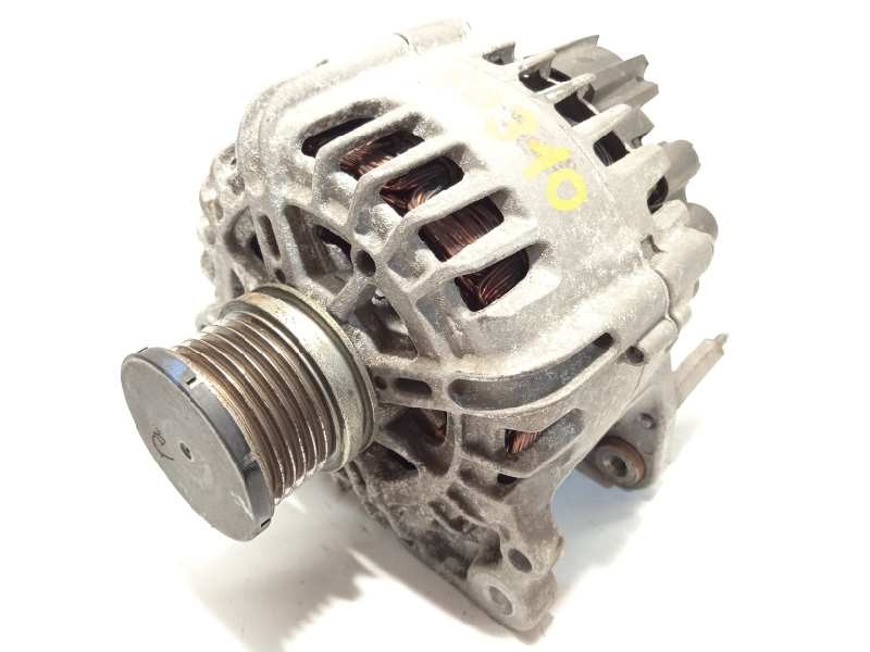 Recambio de alternador para seat leon (5f1) 1.6 tdi referencia OEM IAM 03L903023J 2611875E TG12C113