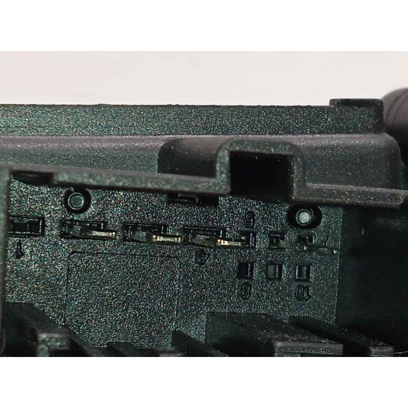 Recambio de elevalunas trasero derecho para seat arona fr referencia OEM IAM 6F0839462D  5Q0959408D