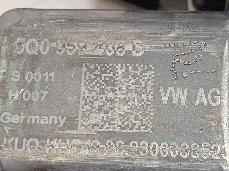 Recambio de elevalunas trasero derecho para seat arona fr referencia OEM IAM 6F0839462D  5Q0959408D
