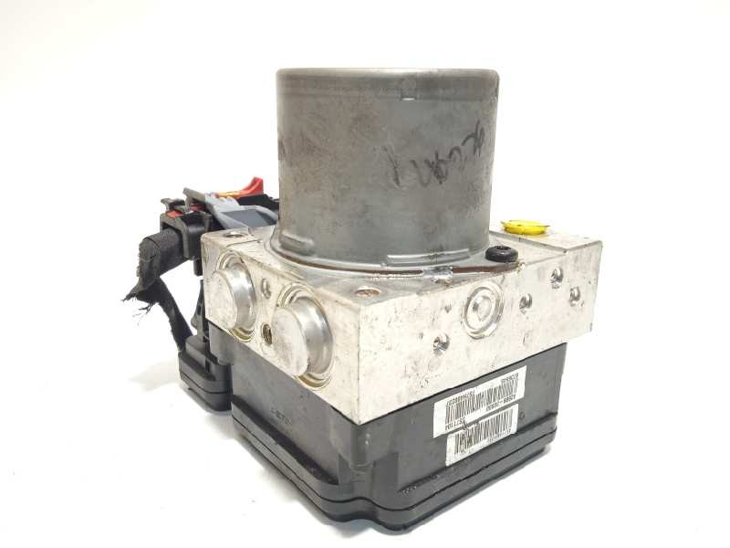 Recambio de abs para kia cee´d tech referencia OEM IAM 58920A2230 6158945200 A258920800