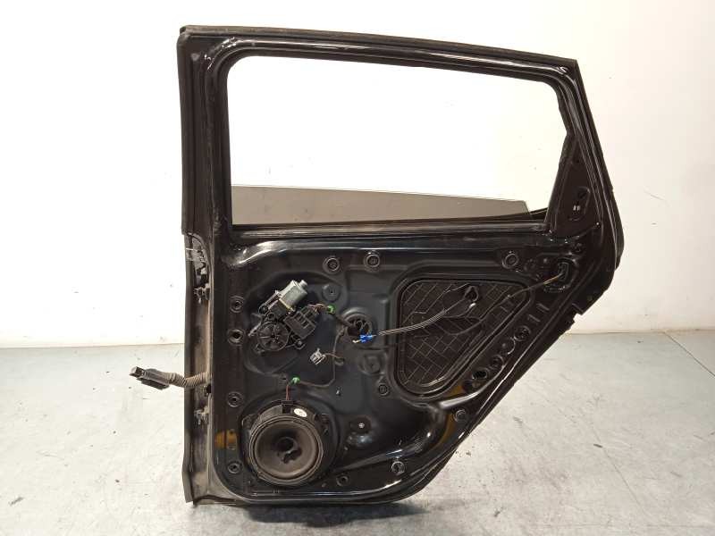 Recambio de puerta trasera derecha para seat leon (5f1) 1.6 tdi referencia OEM IAM 5F4833056  
