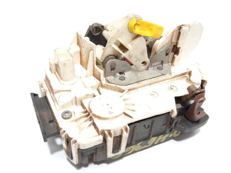 Recambio de cerradura puerta delantera derecha para jeep compass limited referencia OEM IAM P04589416AE  4589416AE