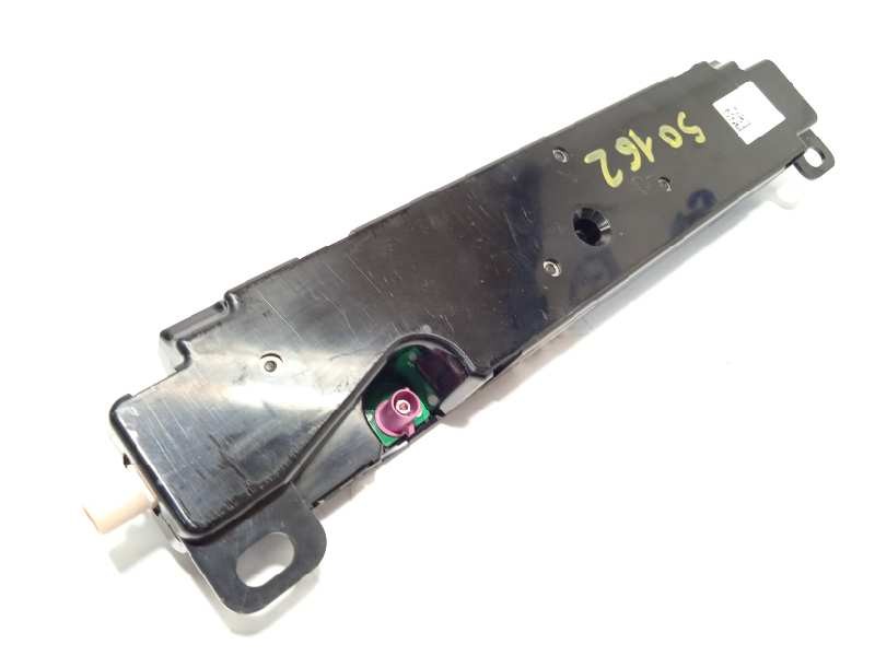 Recambio de antena para tesla model 3 rwd referencia OEM IAM 158560100E  