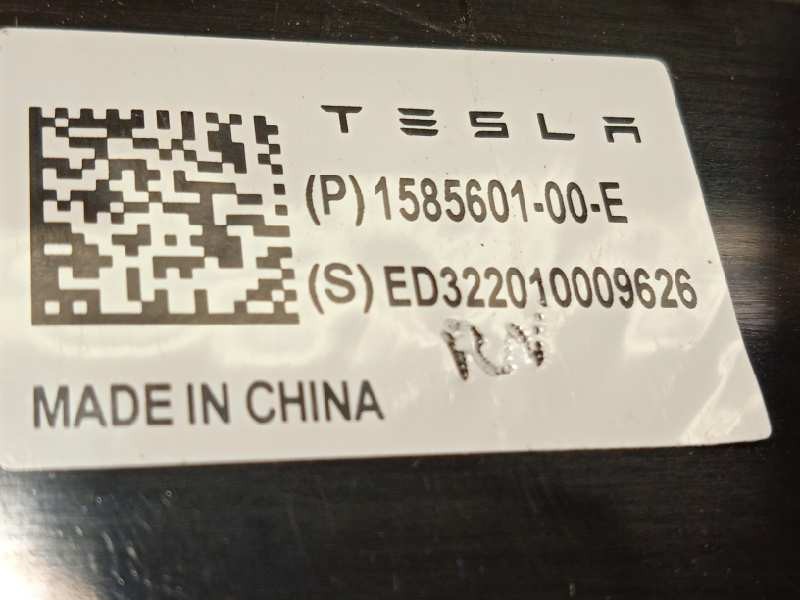 Recambio de antena para tesla model 3 rwd referencia OEM IAM 158560100E  