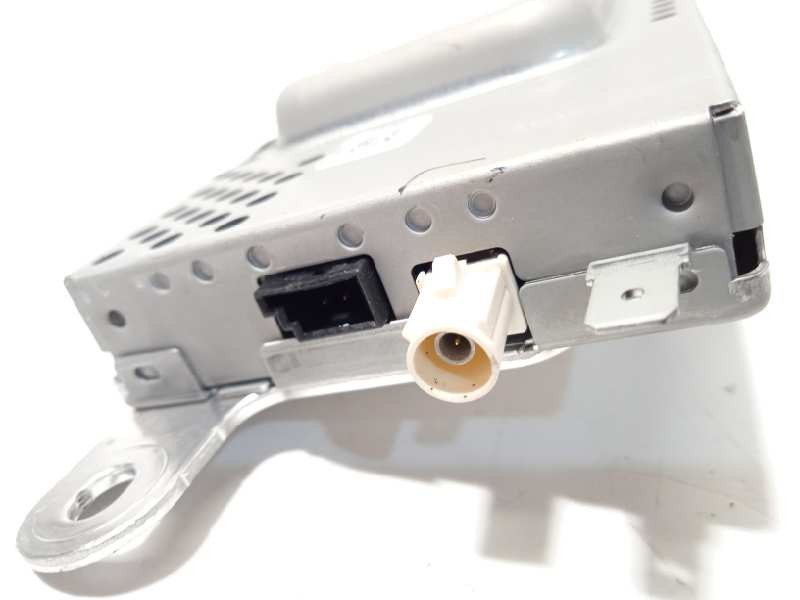 Recambio de modulo electronico para tesla model 3 rwd referencia OEM IAM 107975500E  