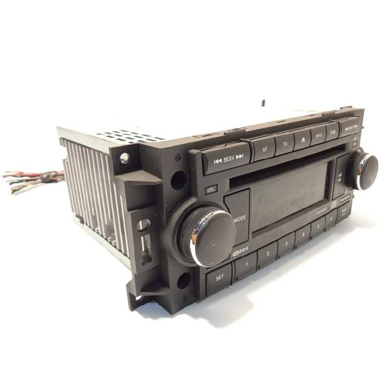 Recambio de sistema audio / radio cd para jeep compass limited referencia OEM IAM P05064067AG  