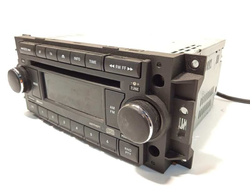 Recambio de sistema audio / radio cd para jeep compass limited referencia OEM IAM P05064067AG  