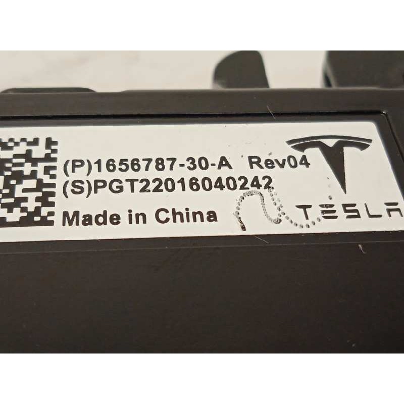Recambio de modulo electronico para tesla model 3 rwd referencia OEM IAM 165678730A  