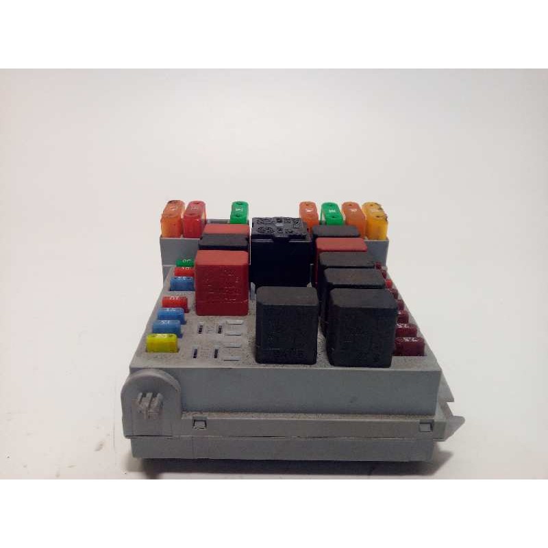 Recambio de caja reles / fusibles para fiat bravo (198) 1.4 16v cat referencia OEM IAM 51775686  