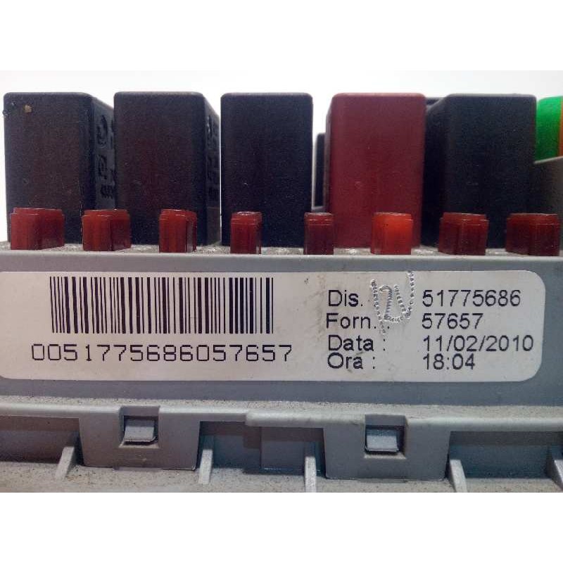 Recambio de caja reles / fusibles para fiat bravo (198) 1.4 16v cat referencia OEM IAM 51775686  