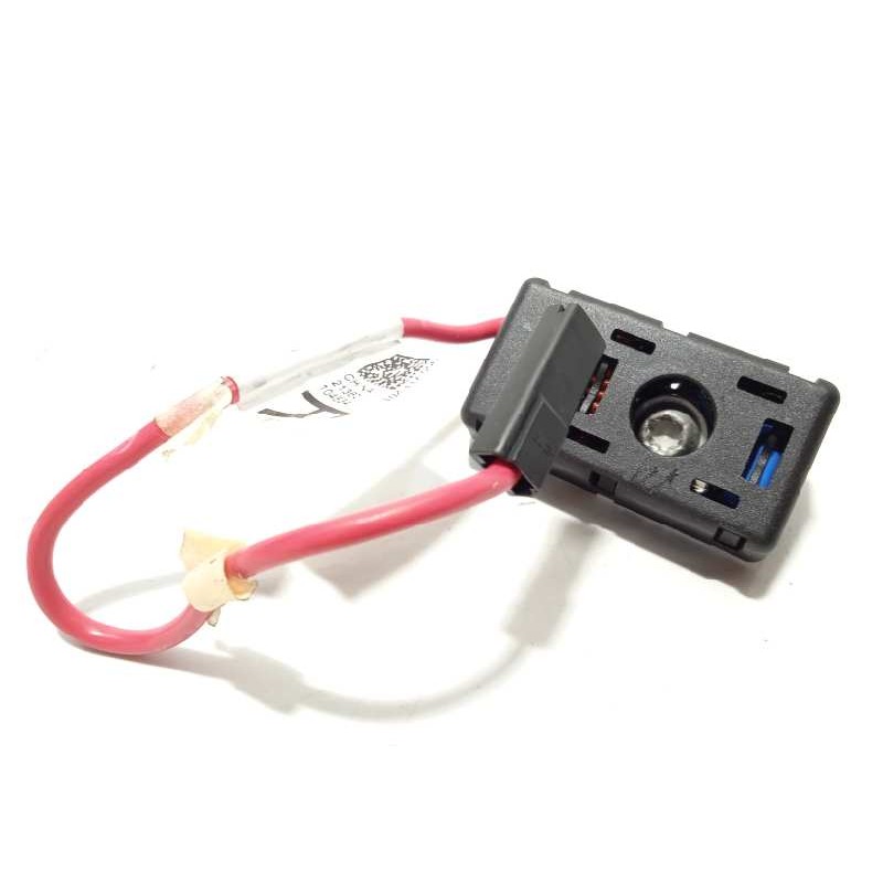 Recambio de antena para tesla model 3 rwd referencia OEM IAM 150942100C  