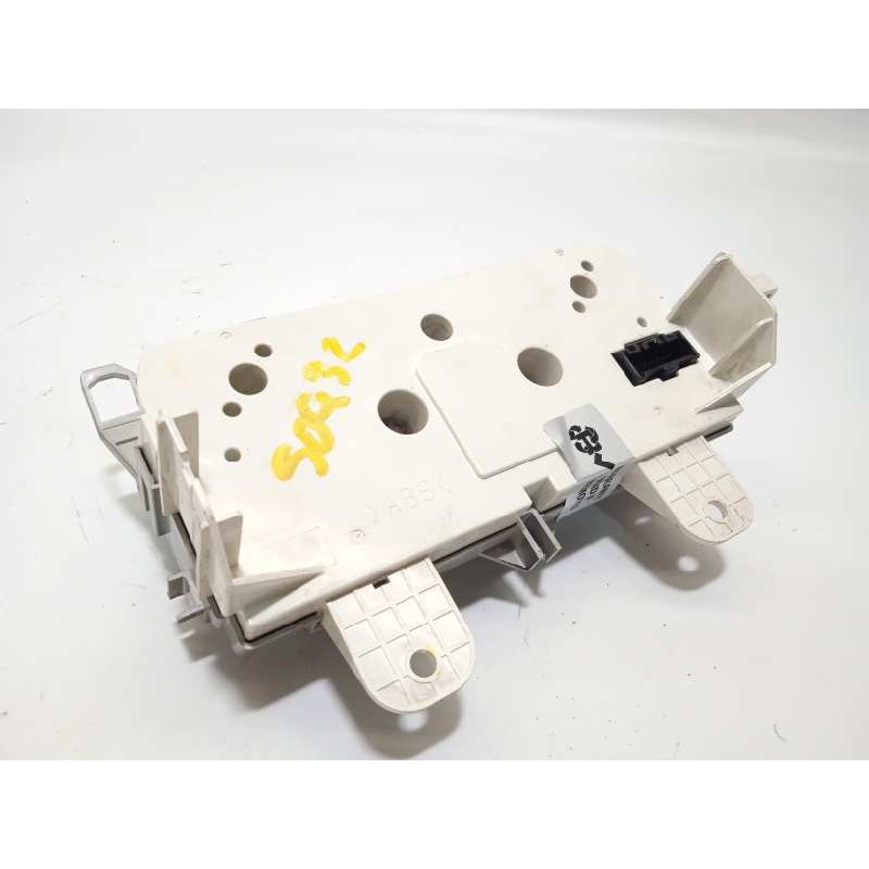 Recambio de mando climatizador para mazda 5 berl. (cr) 1.8 active referencia OEM IAM CD85  CD8561190