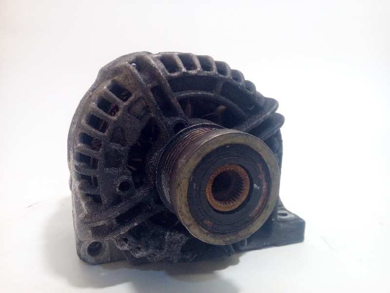 Recambio de alternador para volvo xc70 2.4 diesel cat referencia OEM IAM 30667787  0124525060