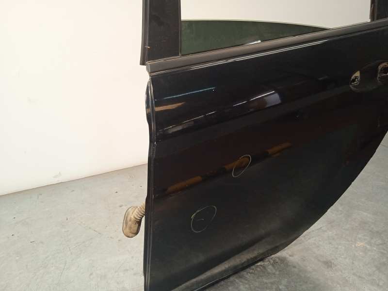 Recambio de puerta trasera izquierda para ford fiesta (cb1) ambiente referencia OEM IAM 1795944  