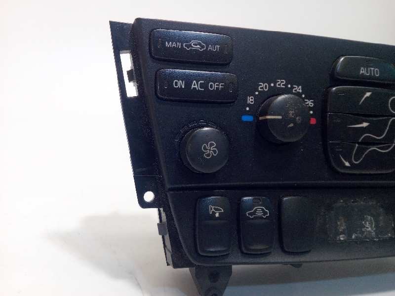 Recambio de mando climatizador para volvo xc70 2.4 diesel cat referencia OEM IAM 30746022  