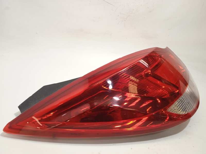 Recambio de piloto trasero izquierdo para opel insignia berlina sport referencia OEM IAM 13279627  