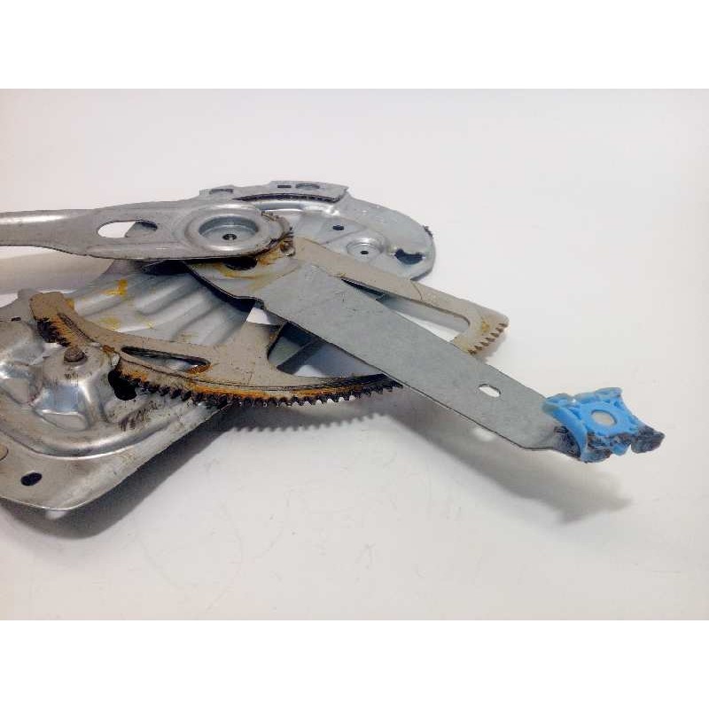 Recambio de elevalunas delantero derecho para volvo xc70 2.4 diesel cat referencia OEM IAM 30784579  