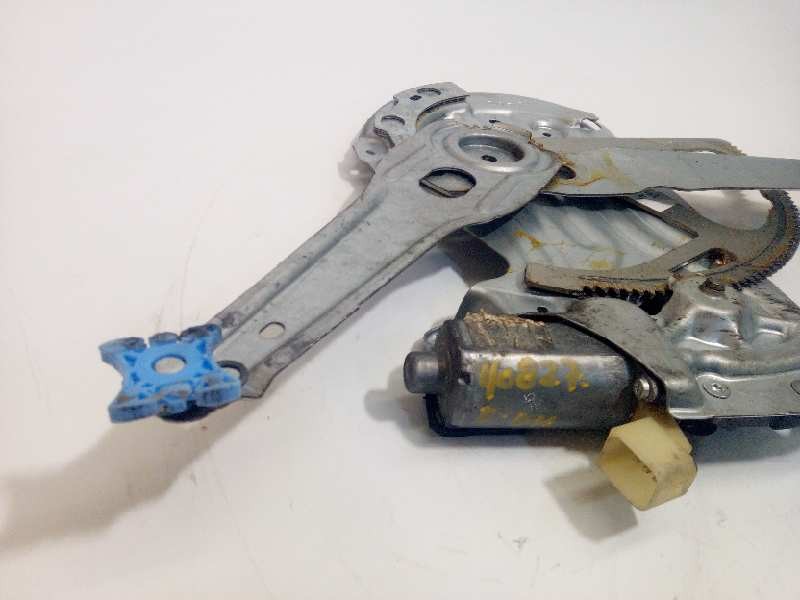 Recambio de elevalunas delantero derecho para volvo xc70 2.4 diesel cat referencia OEM IAM 30784579  