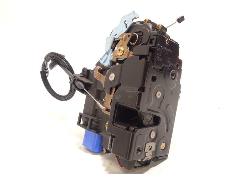 CERRADURA PUERTA DELANTERA DERECHA 3D1837016 