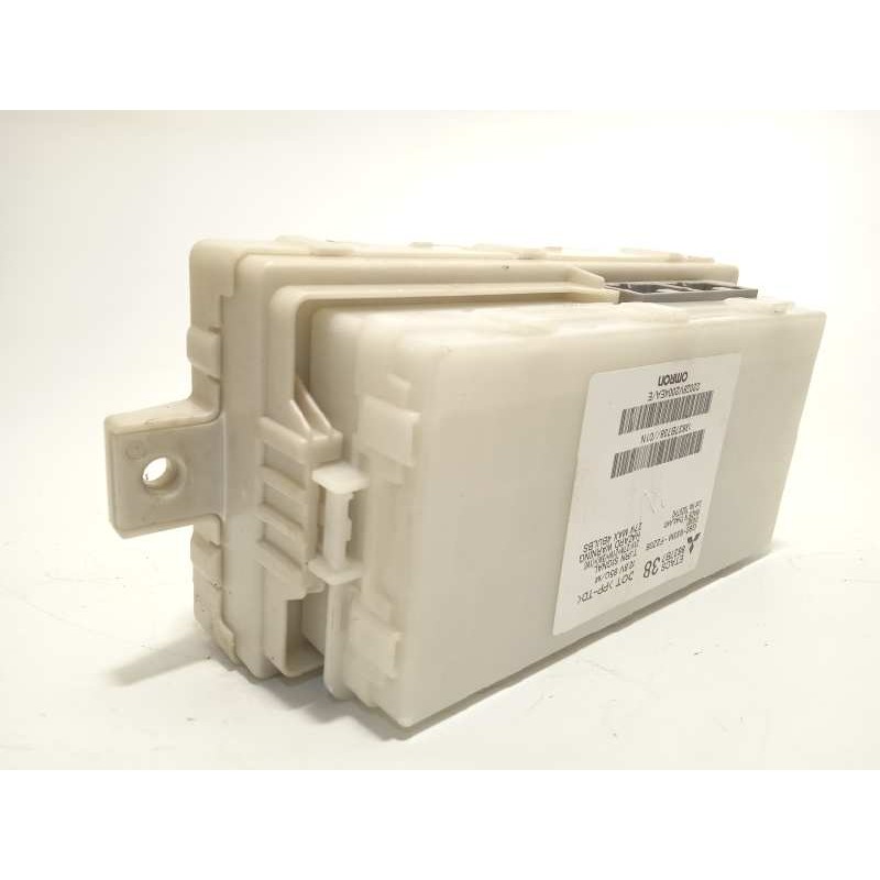Recambio de caja reles / fusibles para mitsubishi space star (a00) kaiteki referencia OEM IAM 8637B738  11638L03