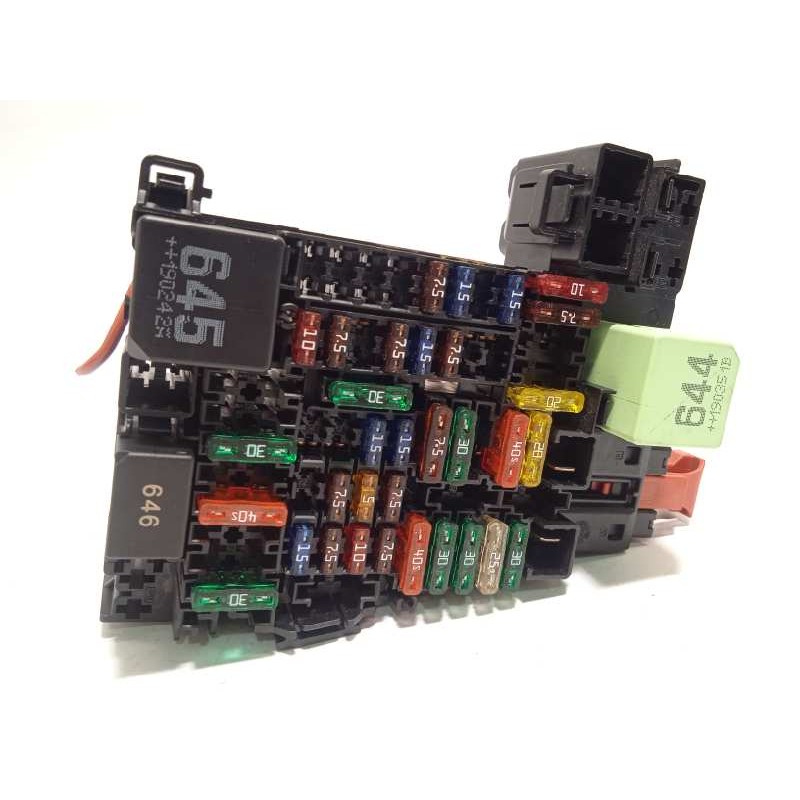 Recambio de caja reles / fusibles para volkswagen t-cross 1.0 tsi referencia OEM IAM 2Q0937615A  