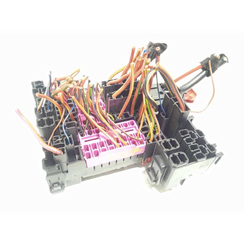 Recambio de caja reles / fusibles para volkswagen t-cross 1.0 tsi referencia OEM IAM 2Q0937615A  