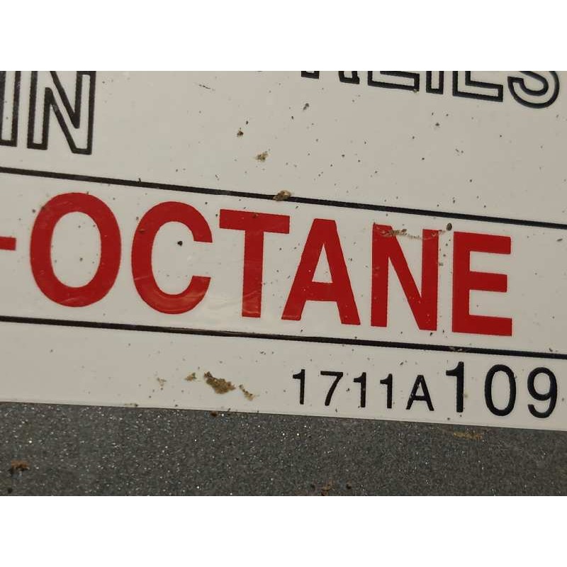 Recambio de tapa exterior combustible para mitsubishi space star (a00) kaiteki referencia OEM IAM 1711A033  5940A195