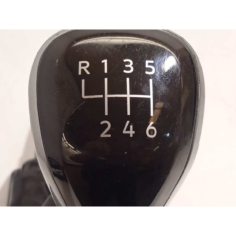 Recambio de palanca cambio para volkswagen t-cross 1.0 tsi referencia OEM IAM 2Q0711049S  