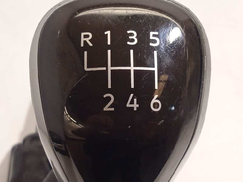 Recambio de palanca cambio para volkswagen t-cross 1.0 tsi referencia OEM IAM 2Q0711049S  