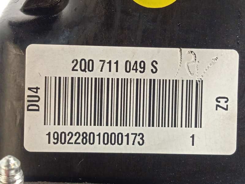 Recambio de palanca cambio para volkswagen t-cross 1.0 tsi referencia OEM IAM 2Q0711049S  