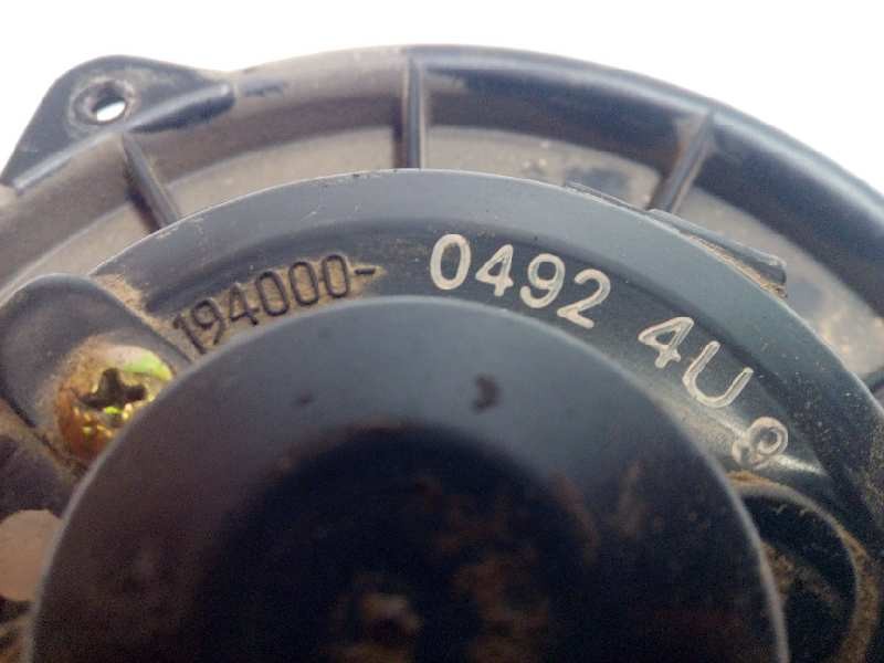 Recambio de motor calefaccion para mitsubishi l 200 (k6/7) 2.5 turbodiesel referencia OEM IAM MB918830  