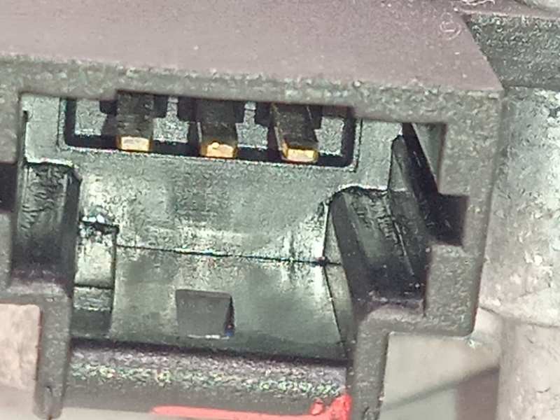 Recambio de motor limpia trasero para peugeot 308 1.2 allure puretech referencia OEM IAM 9819900080  0390205114