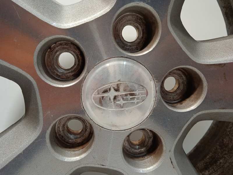 Recambio de llanta para subaru forester s12 2.0 diesel cat referencia OEM IAM 28111SC040  