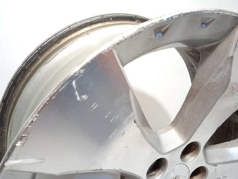 Recambio de llanta para subaru forester s12 2.0 diesel cat referencia OEM IAM 28111SC040  