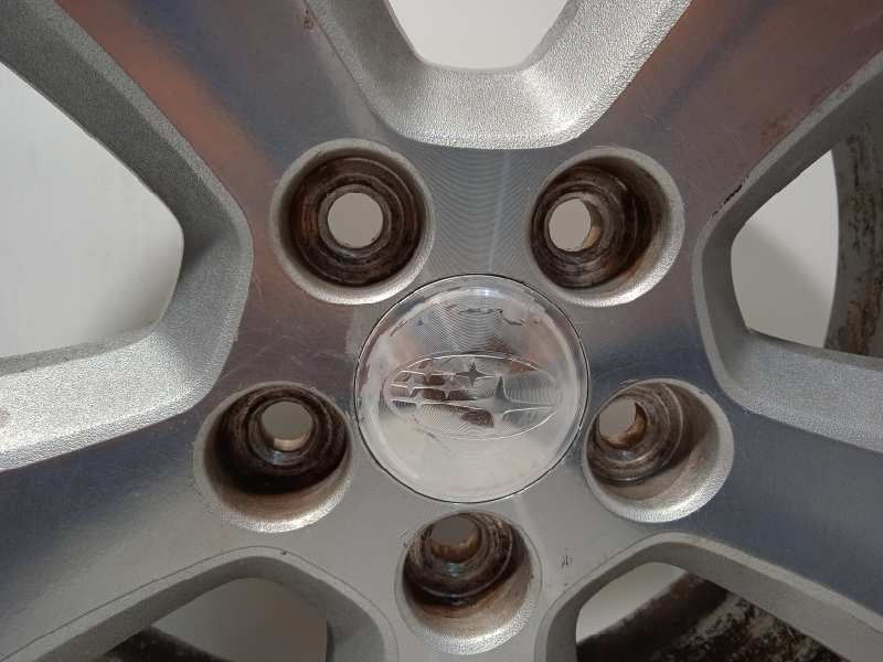 Recambio de llanta para subaru forester s12 2.0 diesel cat referencia OEM IAM 28111SC040  