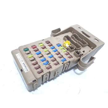 CAJA RELES / FUSIBLES 82201AJ000 