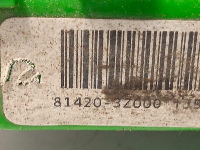 Recambio de cerradura puerta trasera derecha para hyundai i40 style blue referencia OEM IAM 814203Z000  