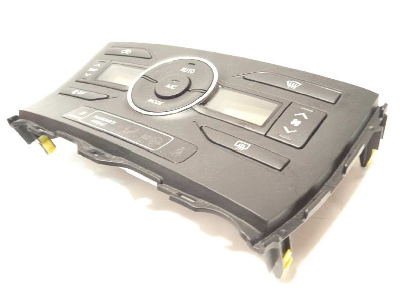 Recambio de mando climatizador para toyota auris hybrid active referencia OEM IAM 5590002350  