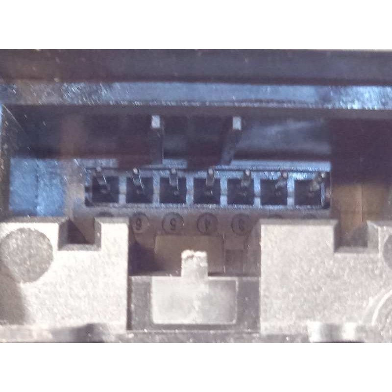 Recambio de cerradura puerta trasera izquierda para volkswagen golf vii variant (bv5) advance bmt referencia OEM IAM 5TA839015L 