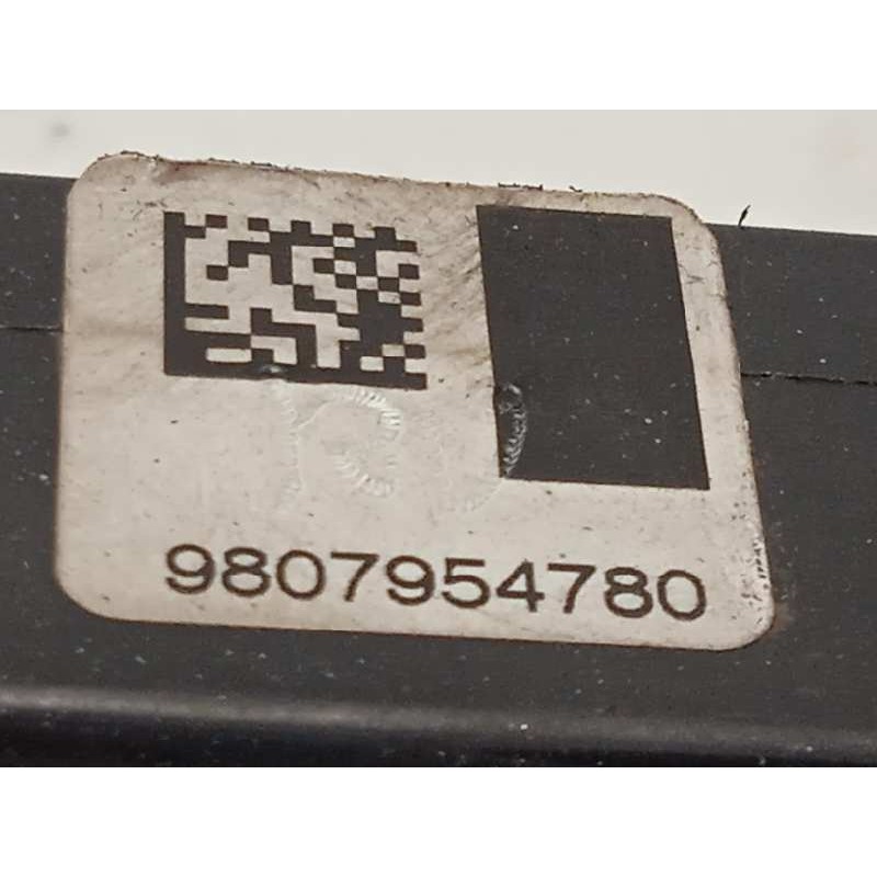 Recambio de cerradura puerta trasera derecha para peugeot 308 allure referencia OEM IAM 9807954780  