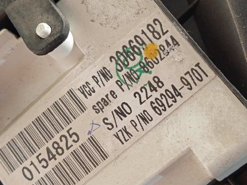 Recambio de cuadro instrumentos para volvo s40 berlina 1.6 cat referencia OEM IAM 30669182  30710071