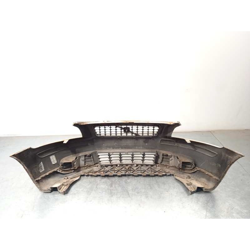 Recambio de paragolpes delantero para volvo s40 berlina 1.6 cat referencia OEM IAM 39988834  